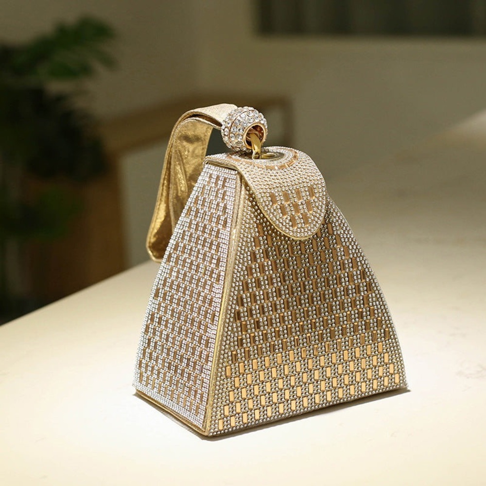 🌷Stunning Bling Bag in Gold!🌷